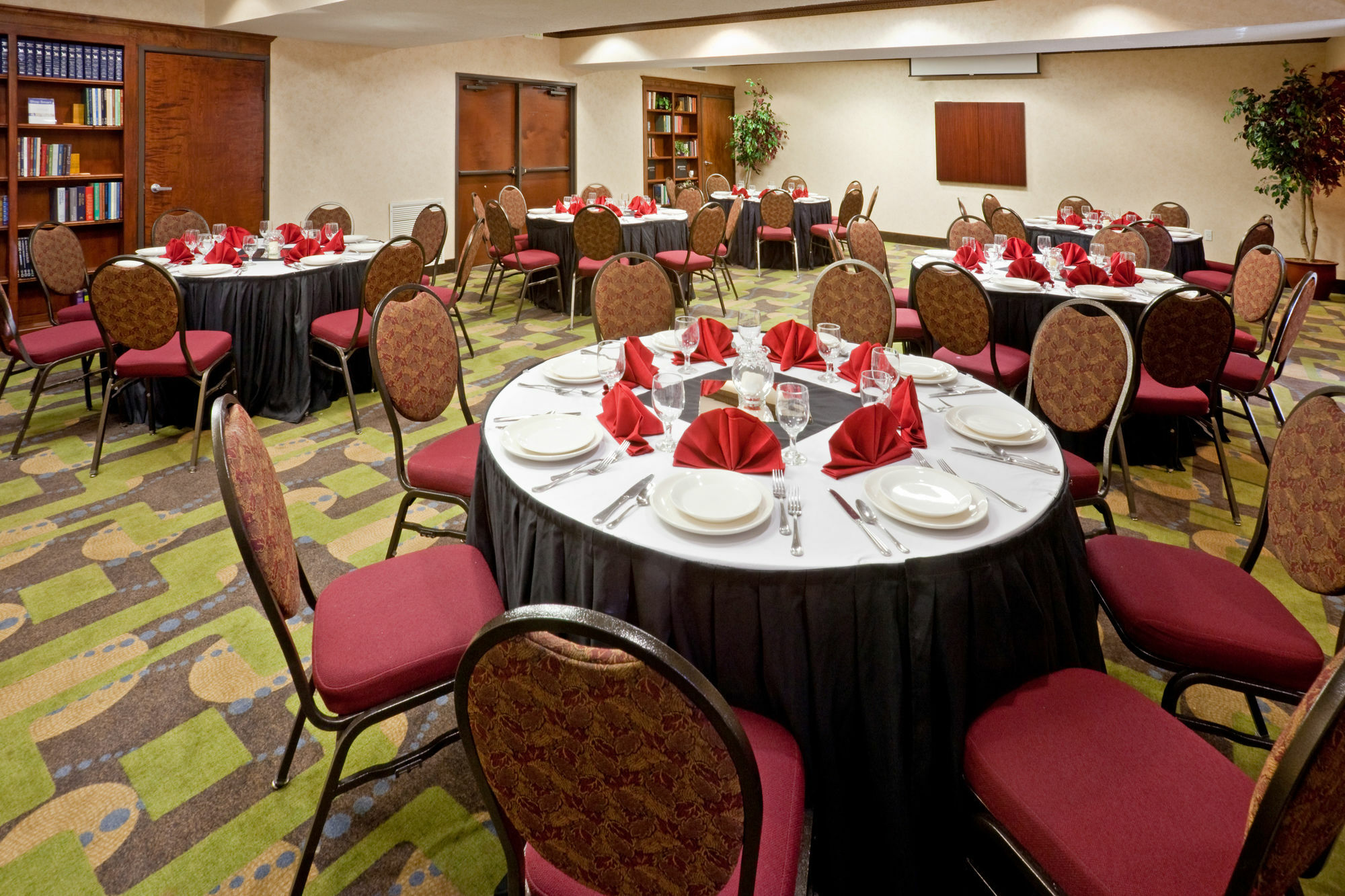 Holiday Inn Express & Suites - Dallas Park Central Northeast By Ihg Étterem fotó